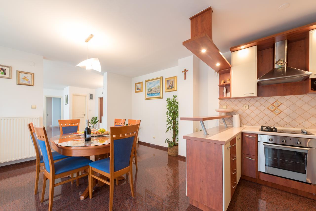 Vilea Apartment *